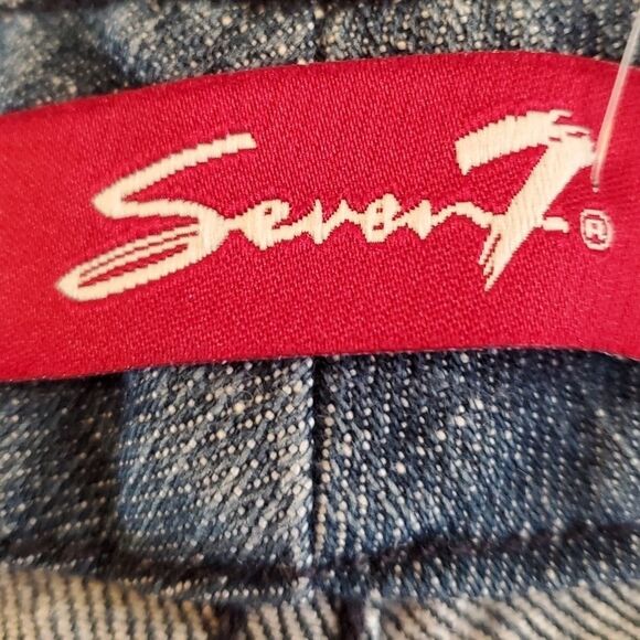 🔸️HOST PICK Anthro Seven7 Blue Decorative Back Pockets Jeans Size 6/28 - Picture 10 of 13